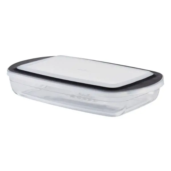 3.8-Quart Rectangular Glass Baking Dish With Secure-Fit Lid 1