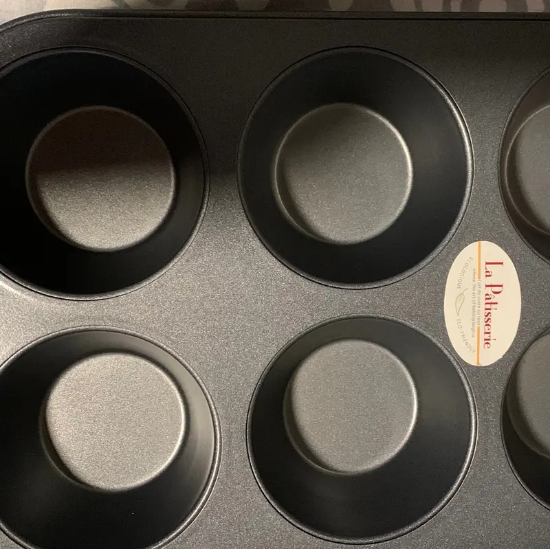 6-Cup Nonstick Muffin Tin 1