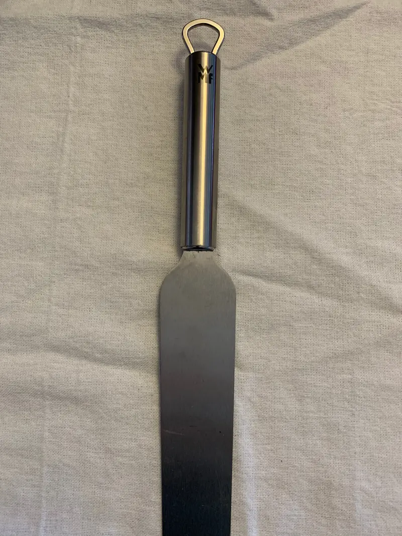 9-Inch Stainless Steel Icing Spatula For Cake Decorating 1