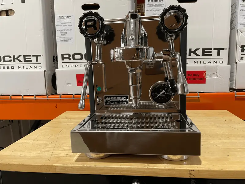 Appartamento Espresso Machine – Black And White Edition (Demo Unit) 1