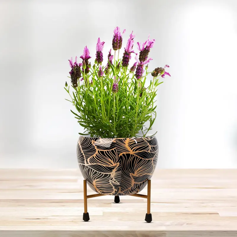 Black And Gold Metallic Indoor Vase Or Planter – Luxe Decor Element 1