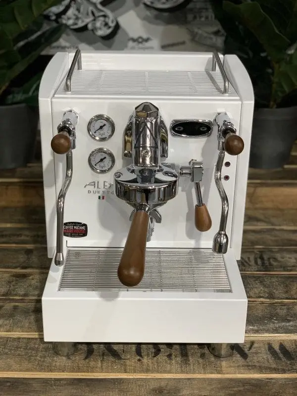 Izzo Alex Duetto Iv Plus – 1 Group, White & Timber Finish, Brand New 1