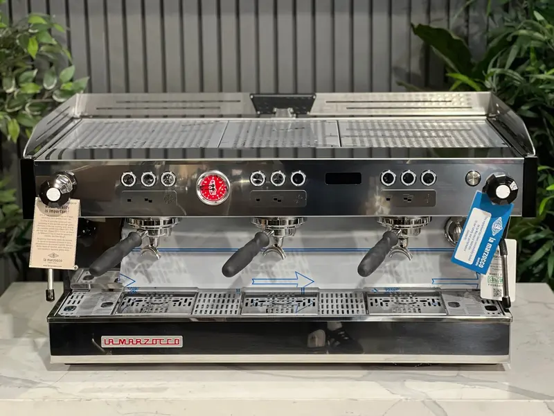 La Marzocco Linea Pb Abr Triple-Group Commercial Espresso Machine – Premium Stainless Finish 1