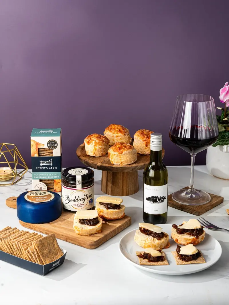 Retro-Style Cheese & Wine Hamper – Gourmet Gift Basket 1