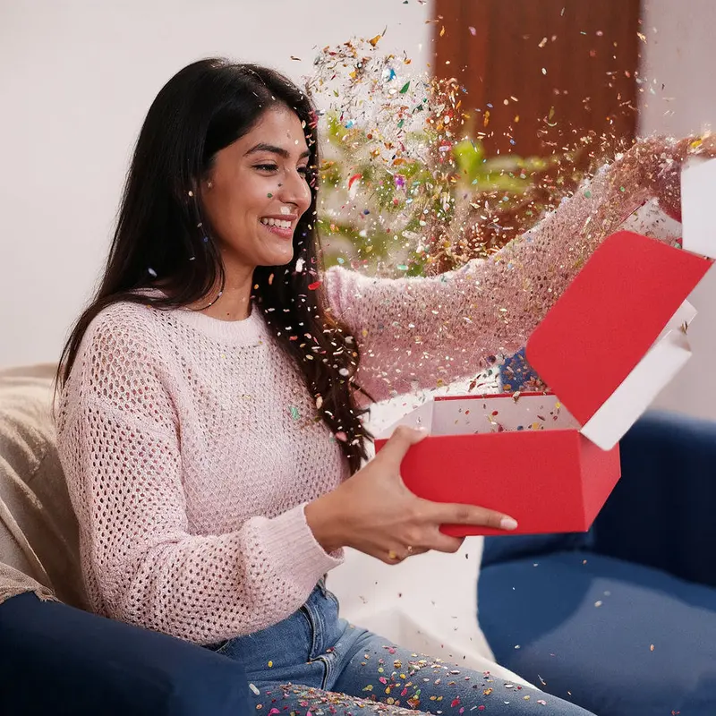 Romantic Glitter-Filled Gift Hamper 1