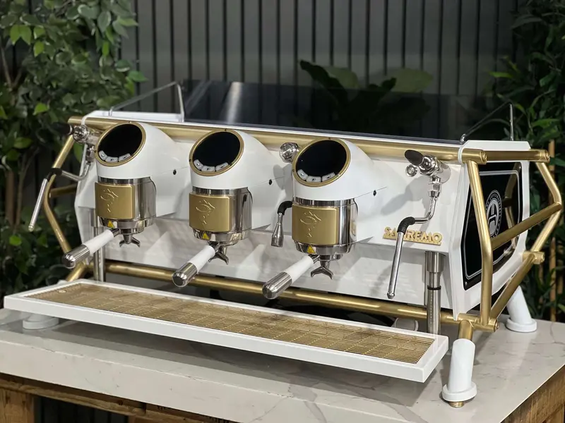 San Remo Café Racer 3-Group White & Gold Espresso Machine – Pre-Owned 1