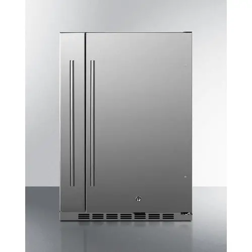 Summit 24" Outdoor Refrigerator – Rugged Locking Solid Door 1